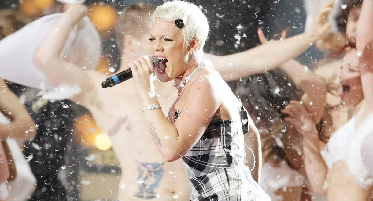 P!NK: Staying True