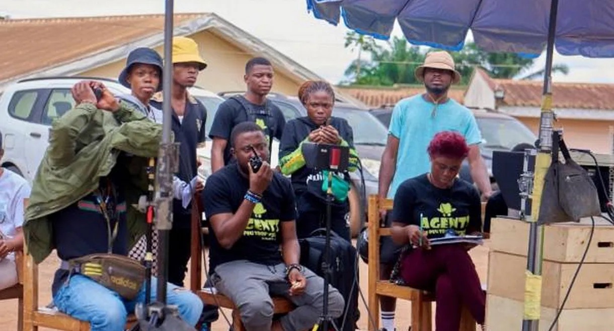 Agents Un Peu Trop Secrets