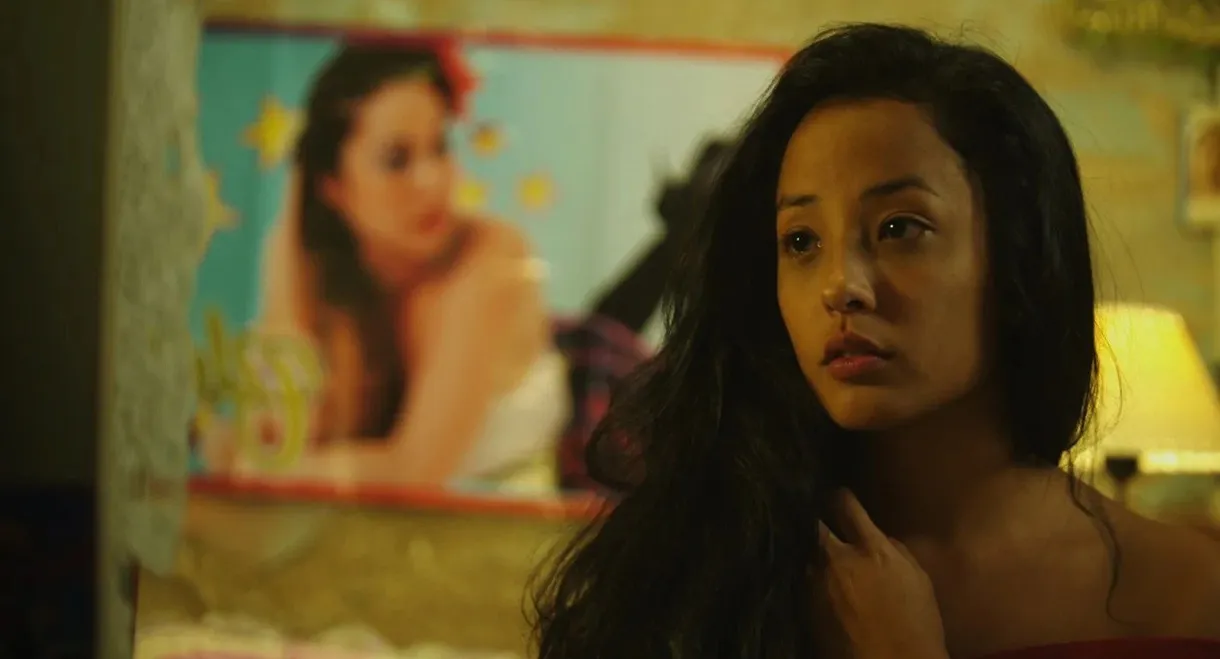 La niña de tacones amarillos