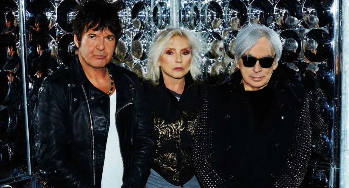 Blondie - Live at Round Chapel