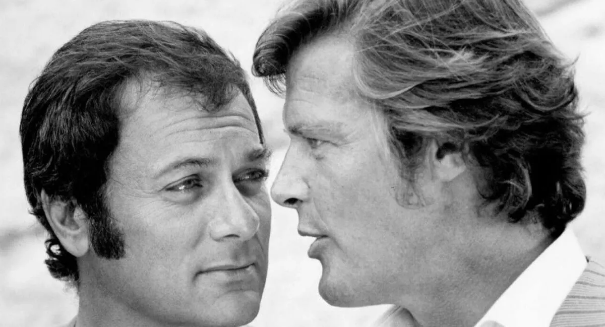 Amicalement vôtre : Hollywood au service de sa Majesté