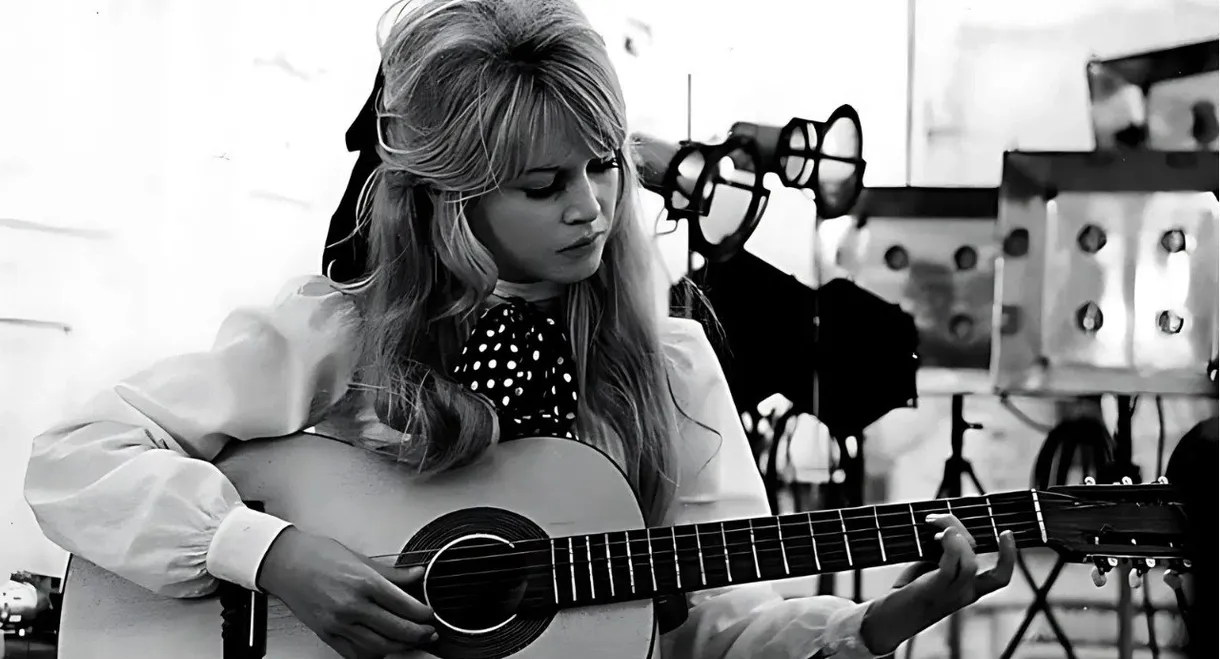 Brigitte Bardot : Divine B.B.