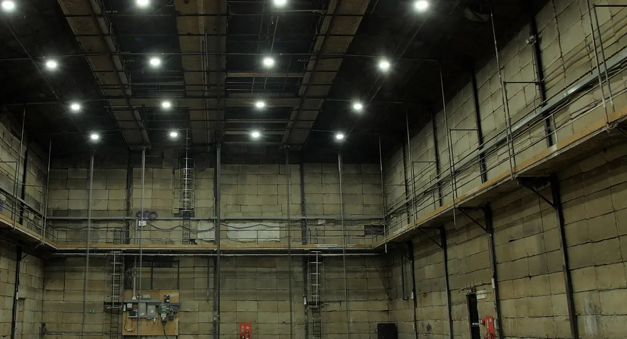 Quiet on Set: The Class Division in the Film Industry?