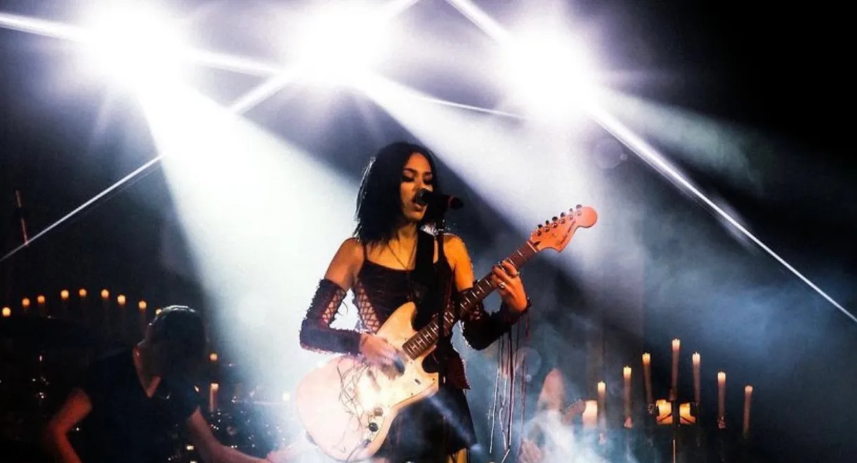 Maggie Lindemann - PARANOIA (Live at the Roxy)