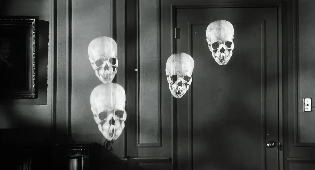 The Four Skulls of Jonathan Drake