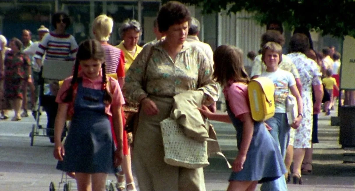 The Twins or Take an Example of Evelin