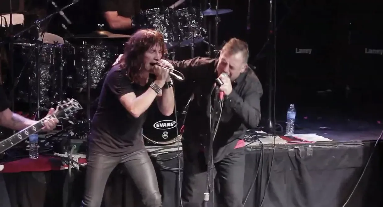 Relámpago en la oscuridad