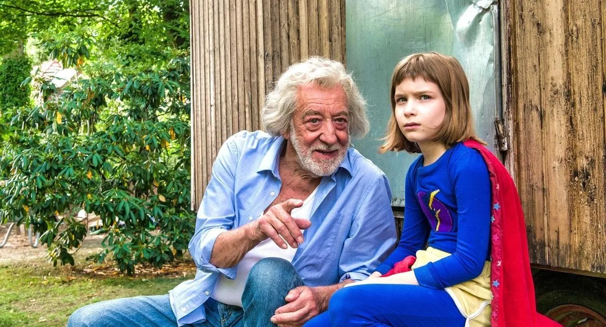 Oskar, das Schlitzohr und Fanny Supergirl