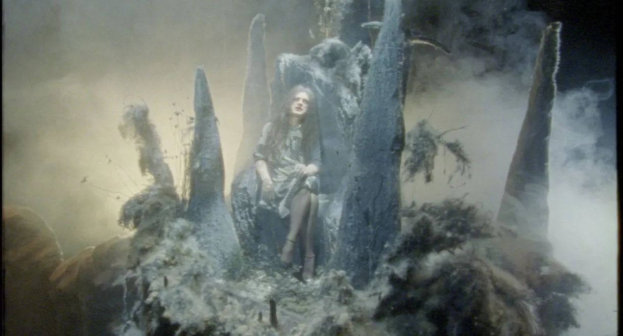 La déviante comédie