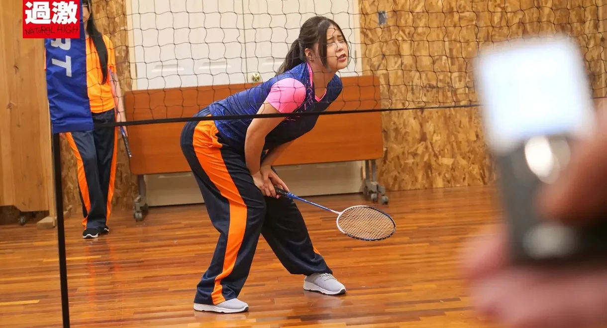 「お尻にもマ〇コにもチ〇コください…」アナルに媚薬リモバイを入れられ遠隔ケツイキ発情!アナニ―中に再び襲われ下半身が窒息するほど交互ズボ挿し2穴ピストンを懇願するスポーツ女子2