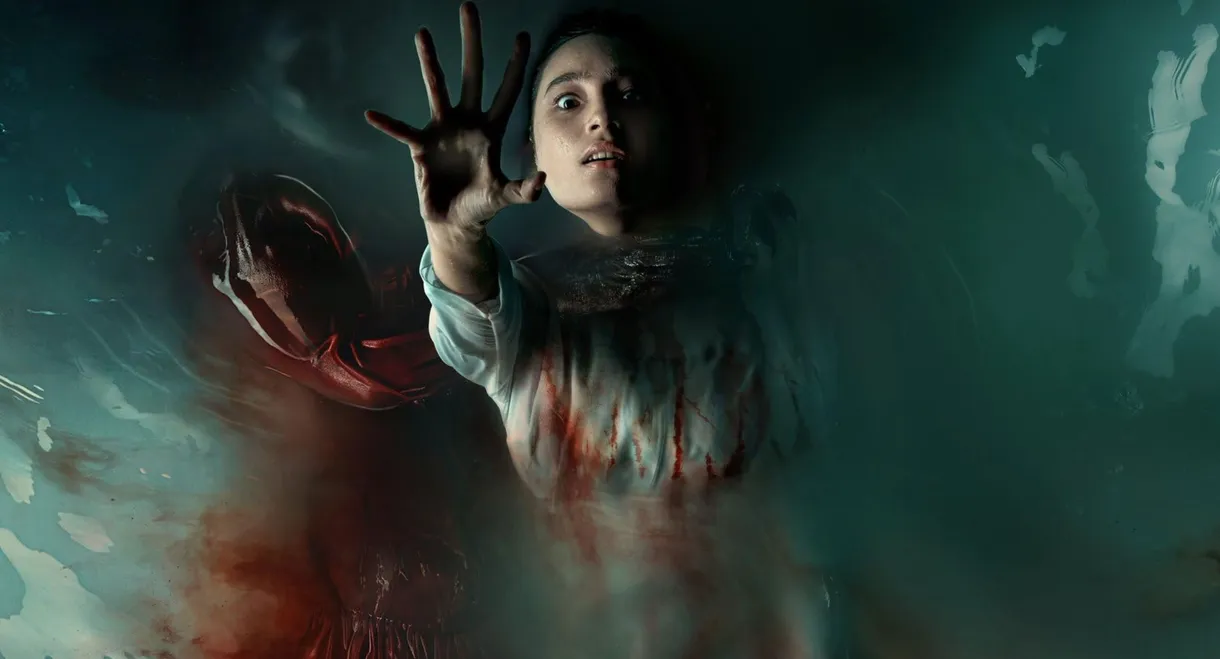 Perempuan Bergaun Merah