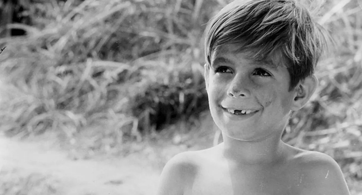 Menino da Calça Branca