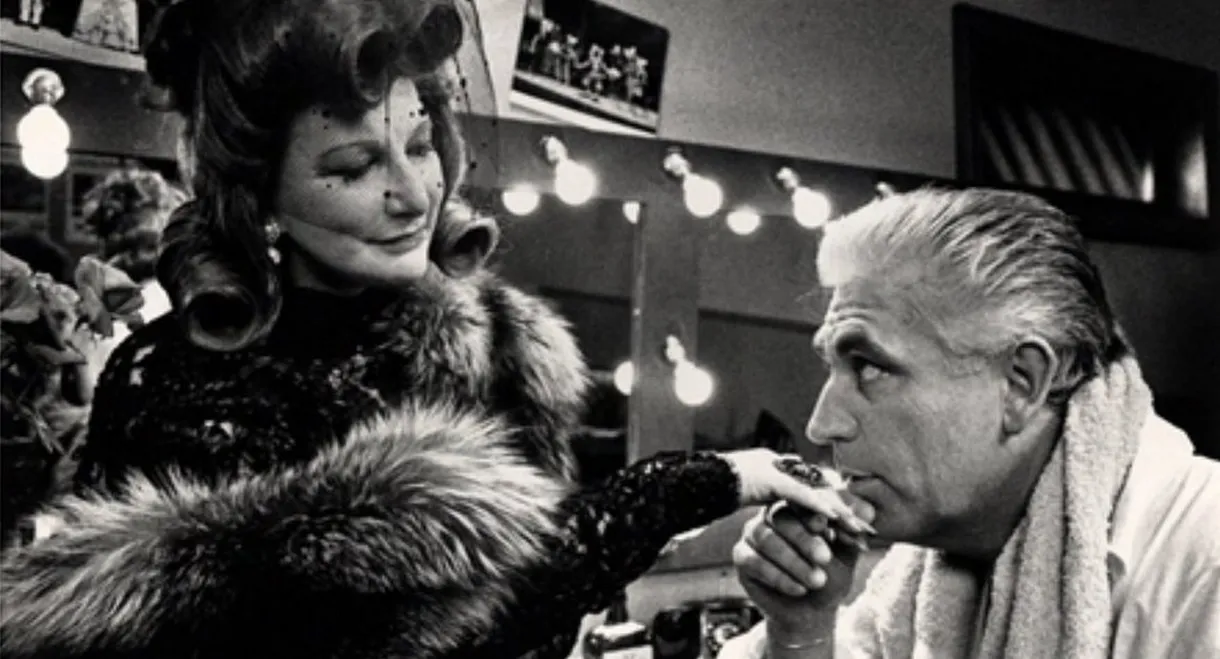 Theo en Thea en de ontmaskering van het tenenkaasimperium