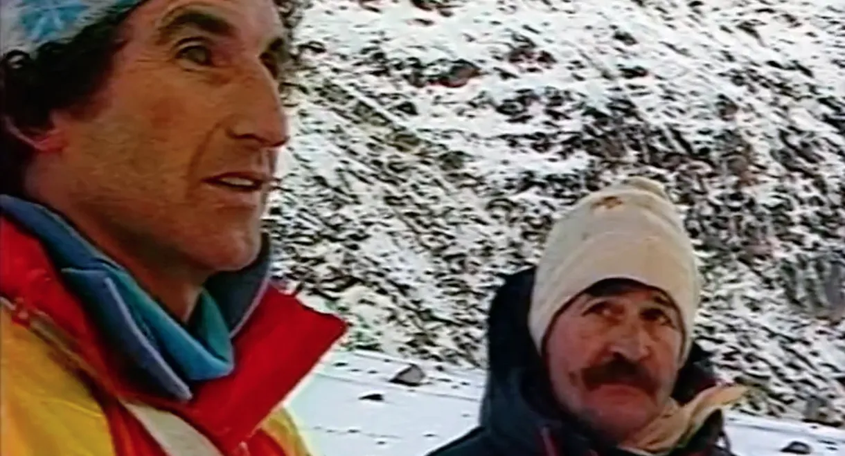 Dure Limite: Caving in a mill, Mer de Glace