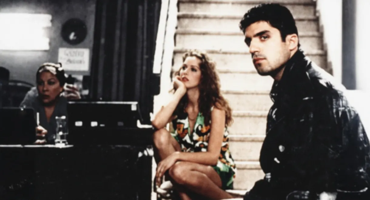 Loves with Gravity: Tell Her That I Love Her