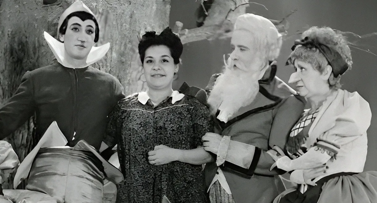 Aventuras de Cucuruchito y Pinocho