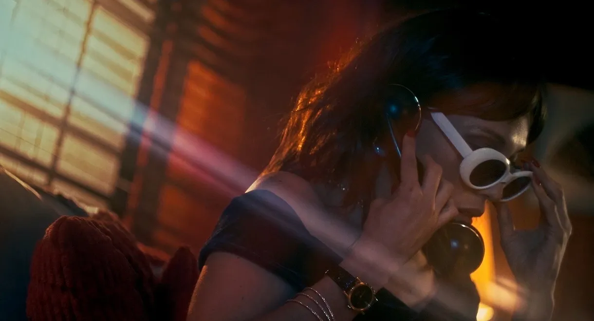 A Murder Rings Hollow