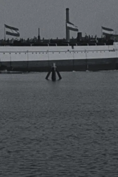 Te water laten van de 'Koningin Regentes' aan de marinewerf, 1900