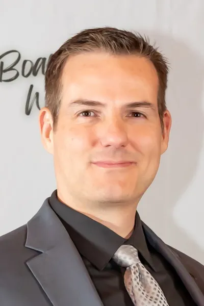 Jonathan Fox