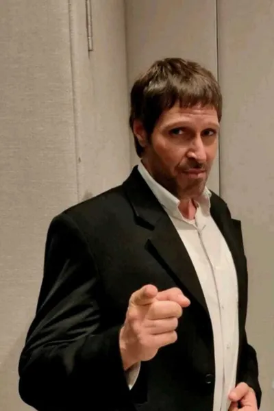 Niko Tucci