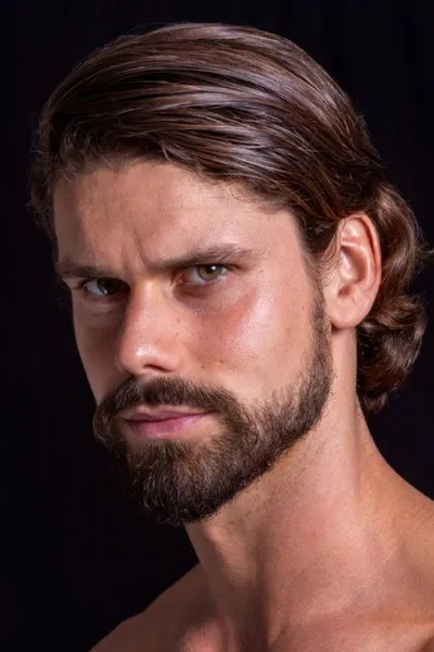 Caleb López