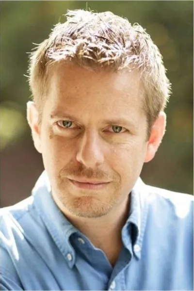 Christopher Riley