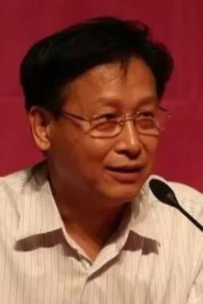 柏崇新