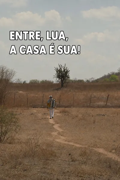 Entre, Lua, A Casa é Sua