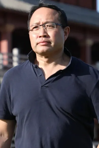 卫翰韬