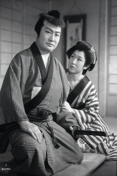 Kobushidake denki: Kogane jigoku
