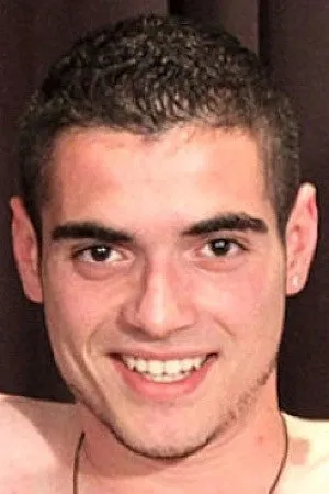 Max M.