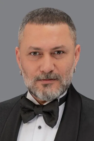 Hüsnü Şenlendirici