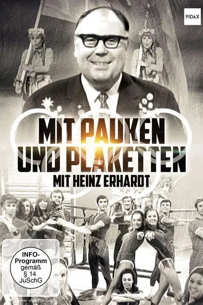 Mit Pauken und Plaketten