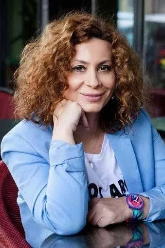 Rozina Kostani