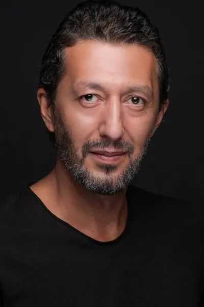 Mustafa Ozer