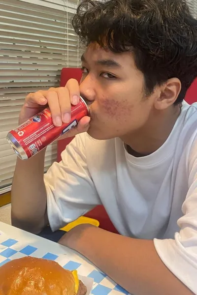Syair Adharian