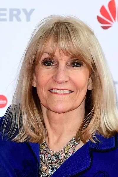 Lynn Faulds Wood
