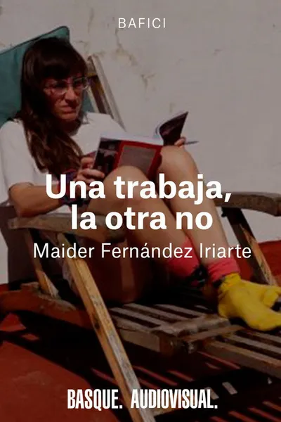 Una trabaja, la otra no