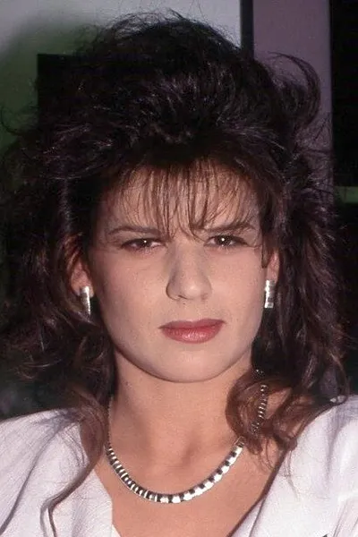 Kirsty Waay