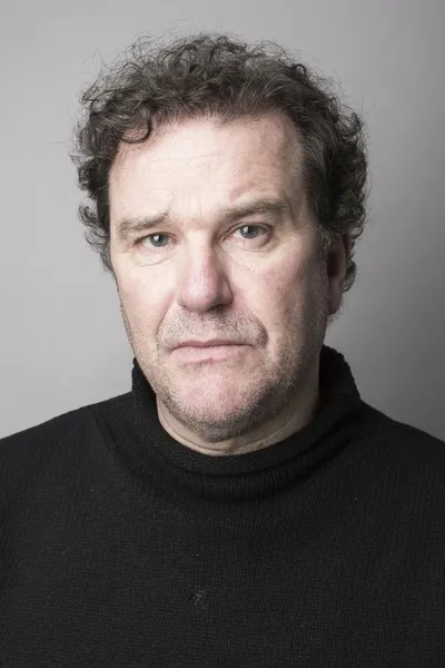 Douglas Hodge