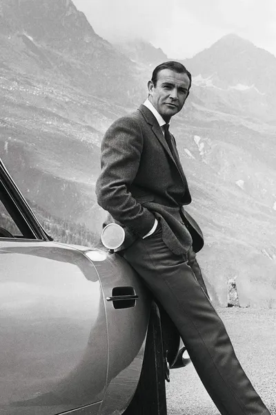 On Tour with the Aston Martin DB5