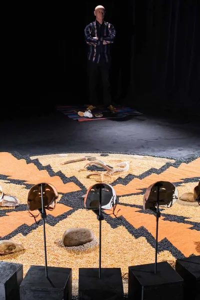 Greetings: Te'skennongweronne - Yves Sioui Durand