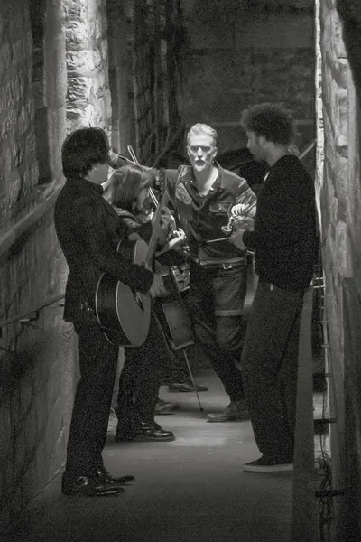 Queens of the Stone Age: Alive in Paris and Before