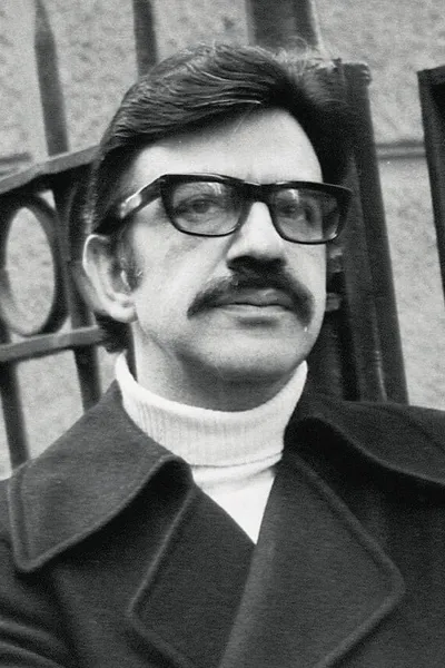 Menis Koumantareas