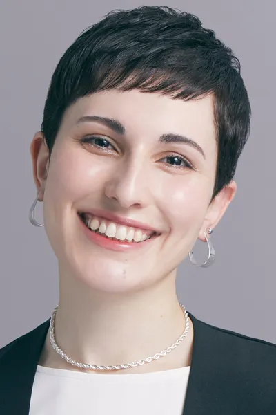 Farahnaz Nikray