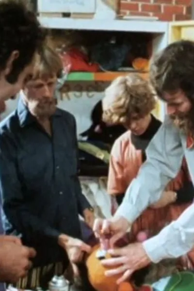 Sesame Street- Do you know where Ernie lives?