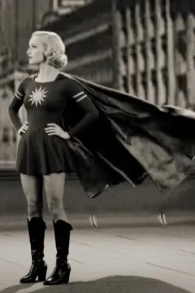 She Came from the Stars