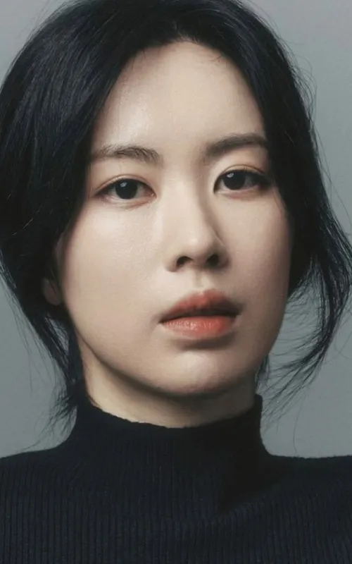 Yoon Seo-jin