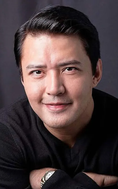 Mark Anthony Fernandez