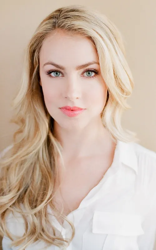 Amanda Schull